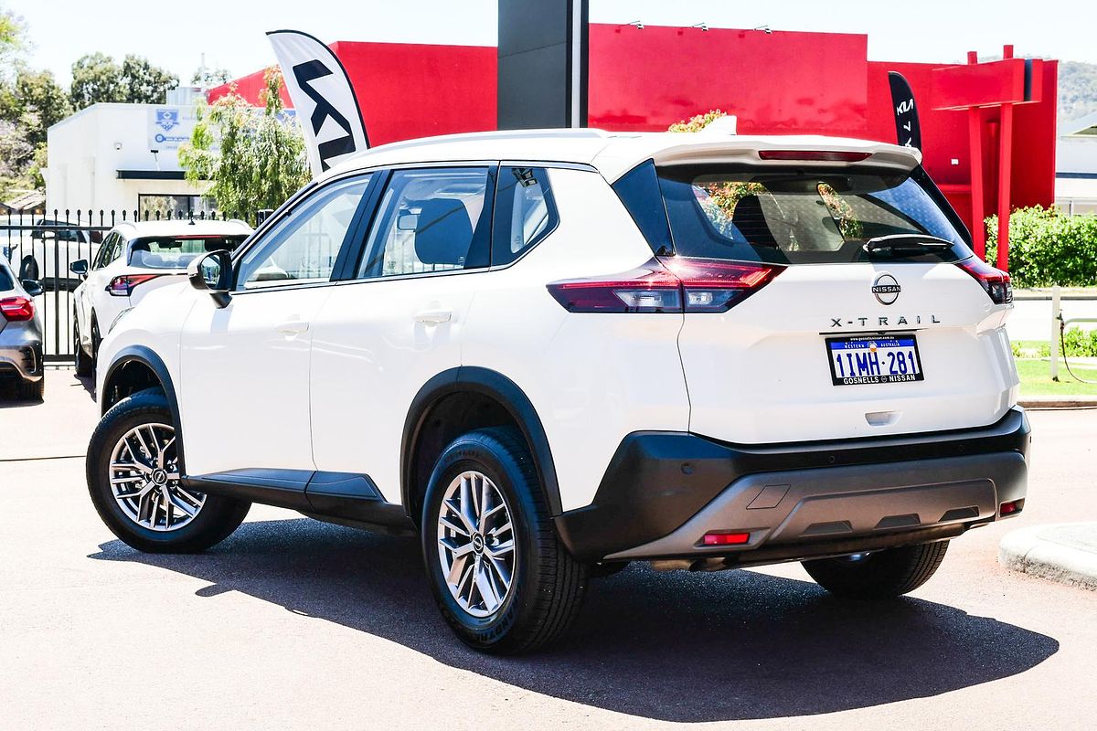 2024 Nissan X-TRAIL ST T33