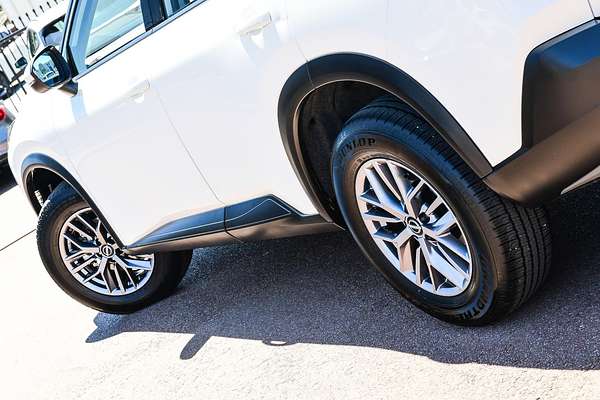 2024 Nissan X-TRAIL ST T33