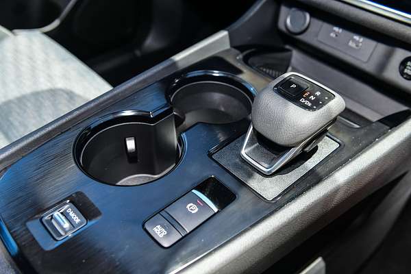 2024 Nissan X-TRAIL ST T33