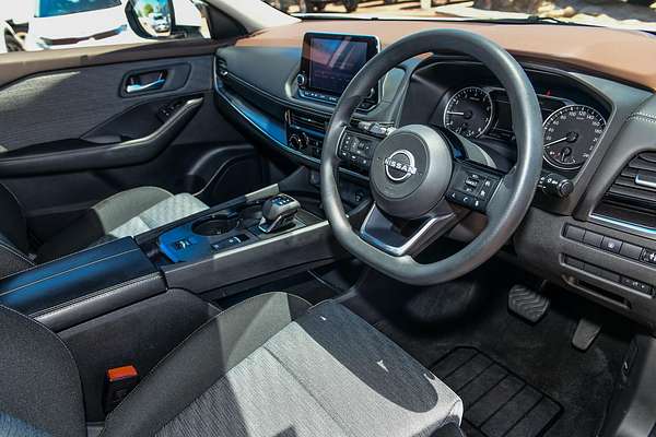 2024 Nissan X-TRAIL ST T33