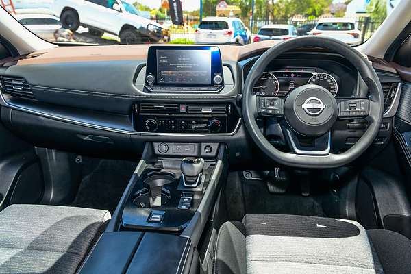 2024 Nissan X-TRAIL ST T33