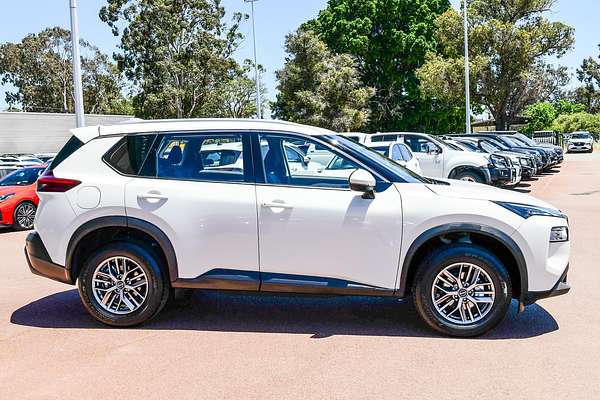 2024 Nissan X-TRAIL ST T33