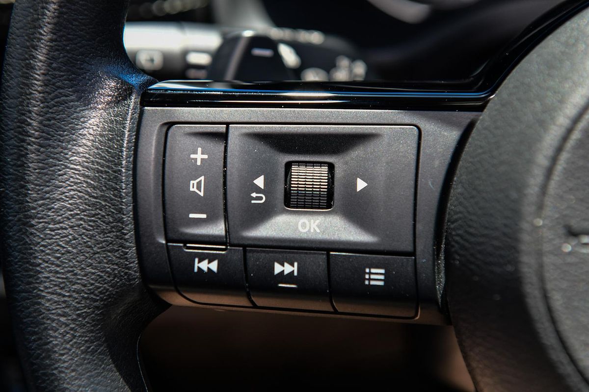 2024 Nissan X-TRAIL ST T33