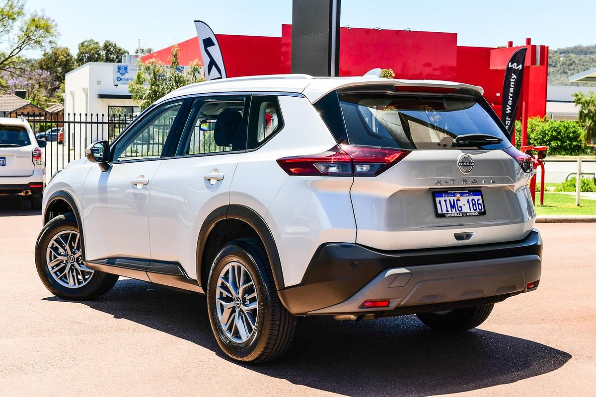 2024 Nissan X-TRAIL ST T33