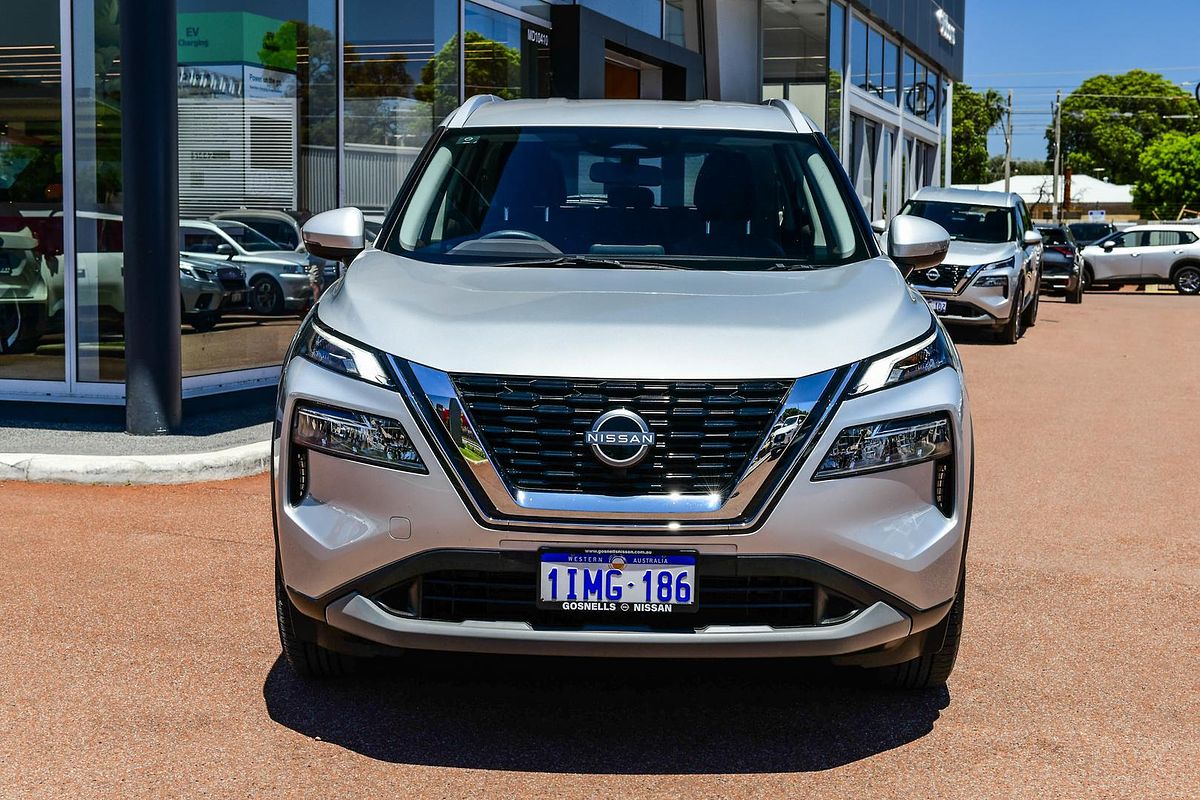 2024 Nissan X-TRAIL ST T33