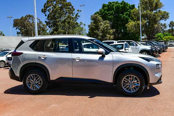 2024 Nissan X-TRAIL ST T33