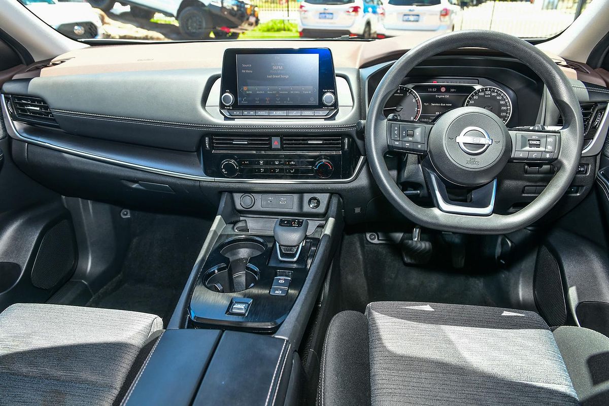 2024 Nissan X-TRAIL ST T33