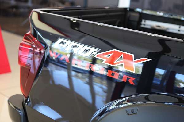 2025 Nissan Navara PRO-4X Warrior D23 4X4