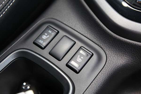 2025 Nissan Navara PRO-4X Warrior D23 4X4