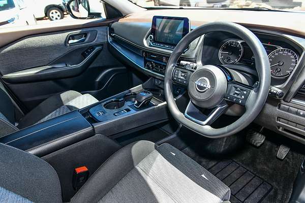 2024 Nissan X-TRAIL ST T33