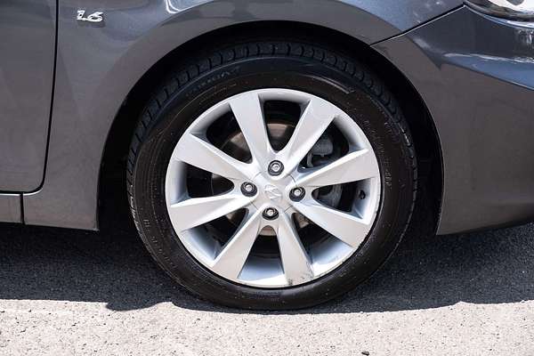 2013 Hyundai Accent Premium RB