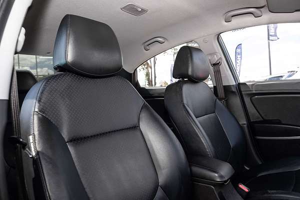 2013 Hyundai Accent Premium RB