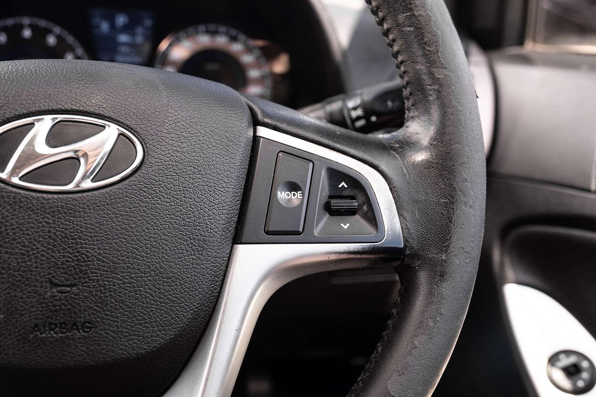 2013 Hyundai Accent Premium RB