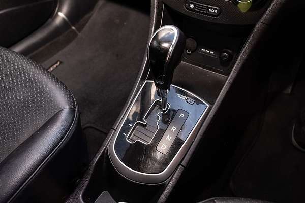 2013 Hyundai Accent Premium RB