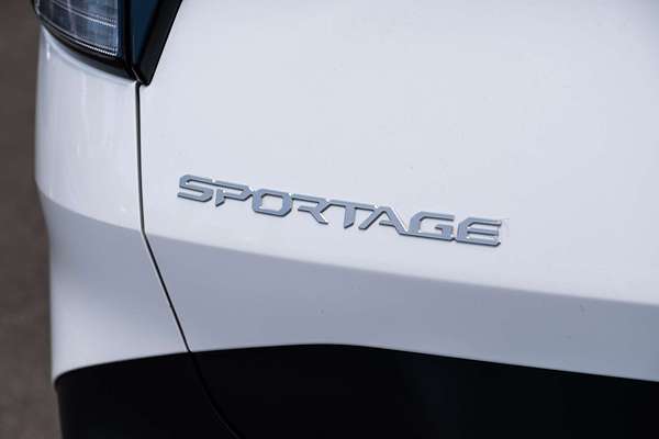 2024 Kia Sportage S NQ5