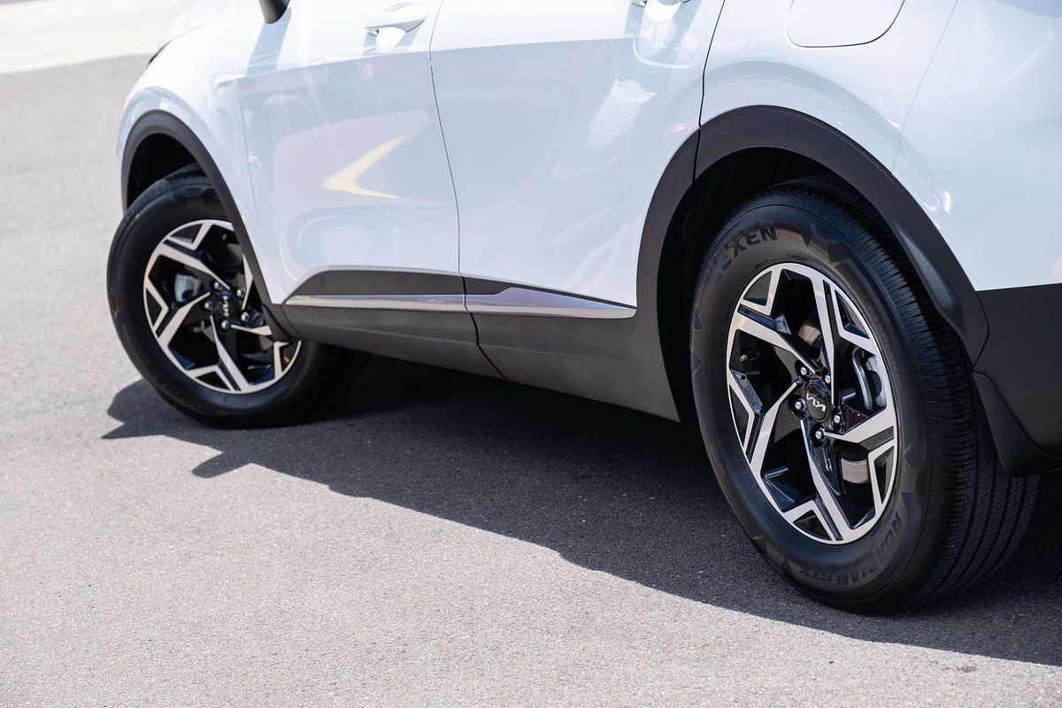 2024 Kia Sportage S NQ5