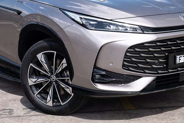 2025 MG HS Super Hybrid Essence AS33P