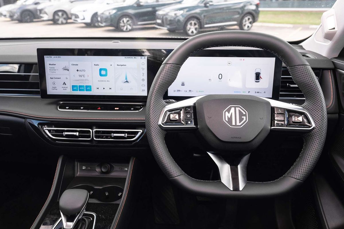 2025 MG HS Super Hybrid Essence AS33P