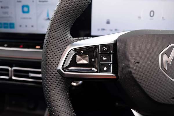 2025 MG HS Super Hybrid Essence AS33P