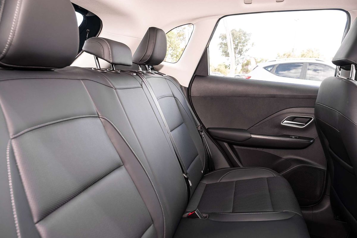 2025 MG ZS Essence ZS32