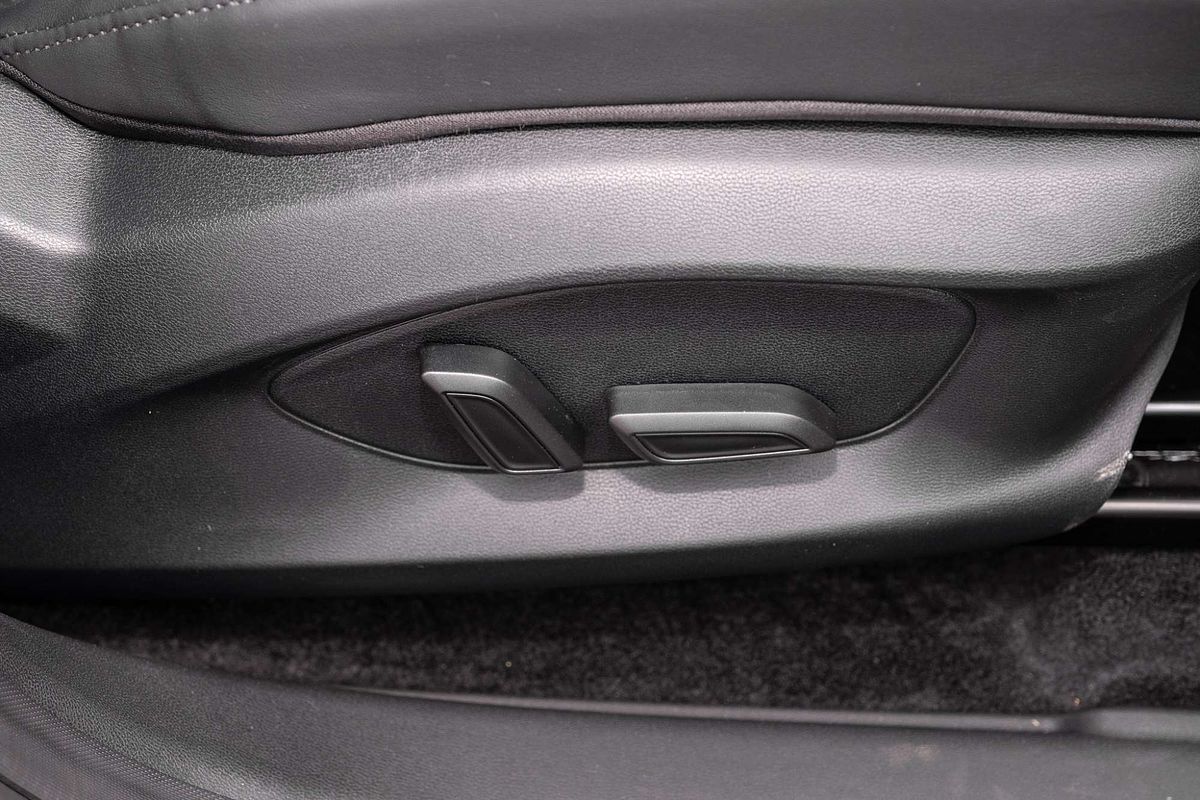 2025 MG ZS Essence ZS32