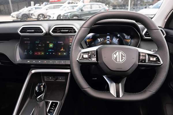 2025 MG ZS Essence ZS32