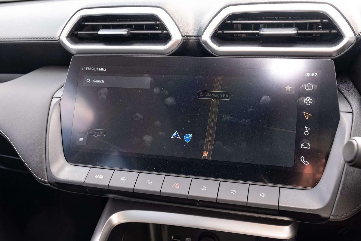 2025 MG ZS Essence ZS32