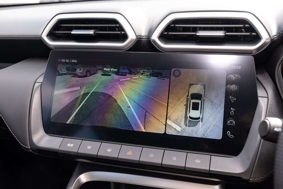 2025 MG ZS Essence ZS32