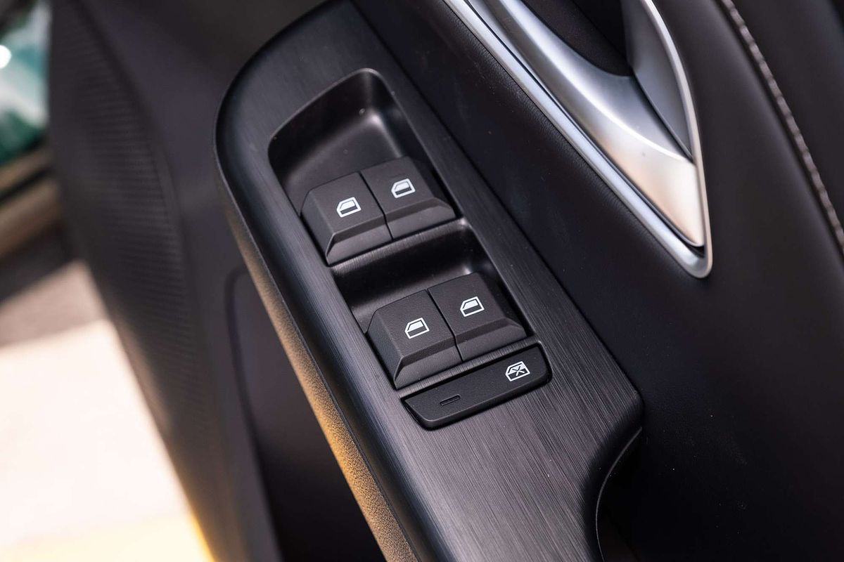 2025 MG ZS Essence ZS32