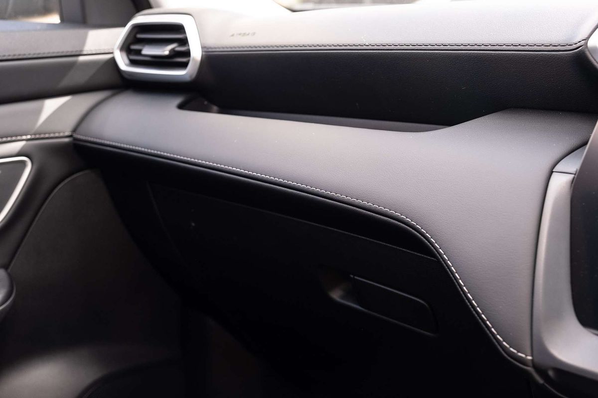 2025 MG ZS Essence ZS32