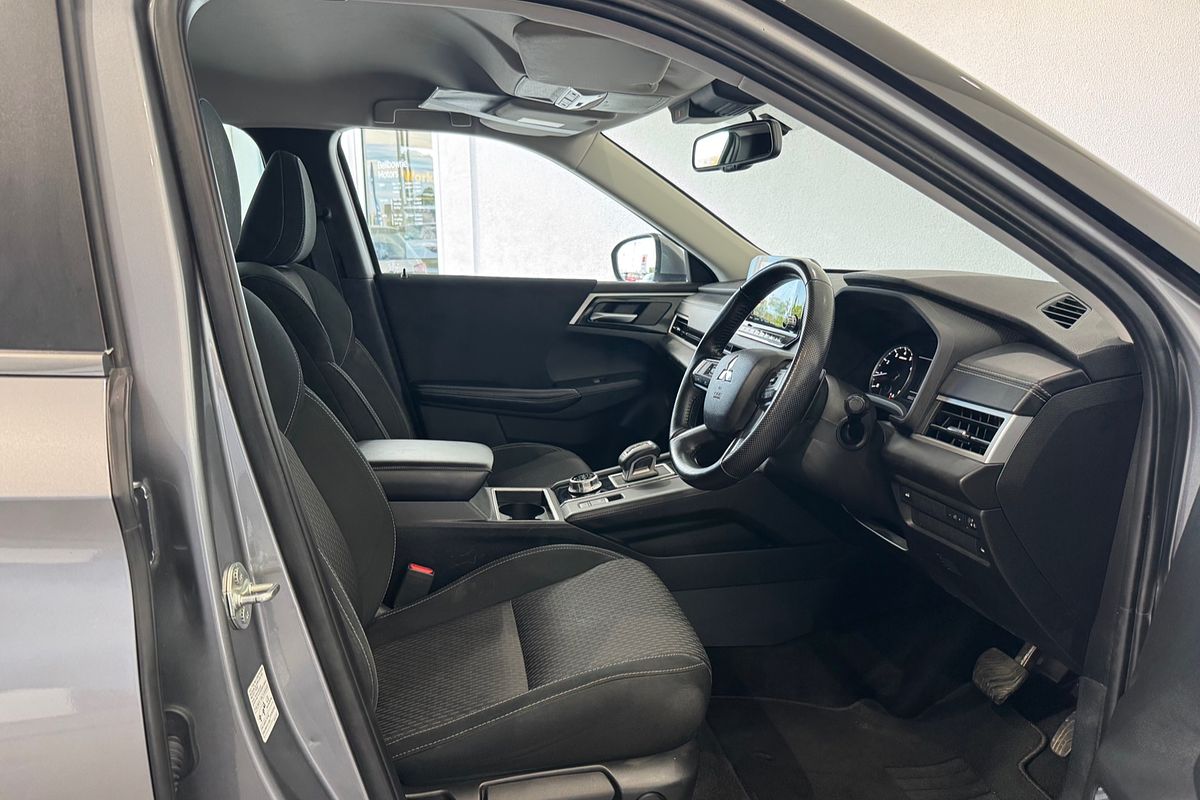 2021 Mitsubishi Outlander LS 7 SEAT (AWD) ZM MY22