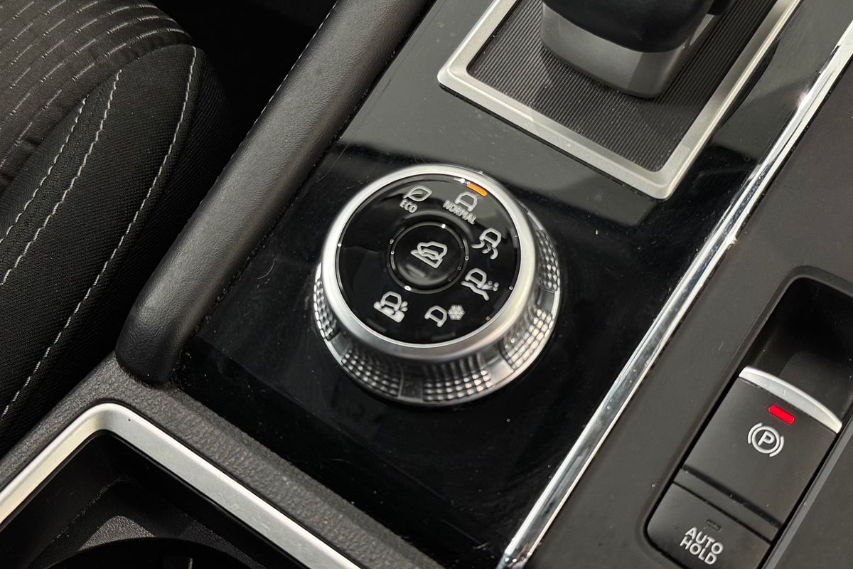 2021 Mitsubishi Outlander LS 7 SEAT (AWD) ZM MY22