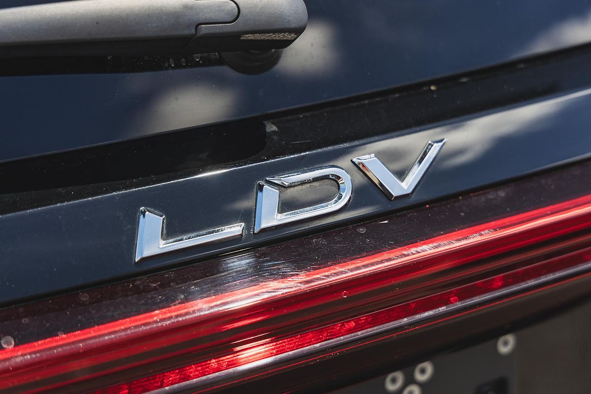 2025 LDV D90 Executive SV9A