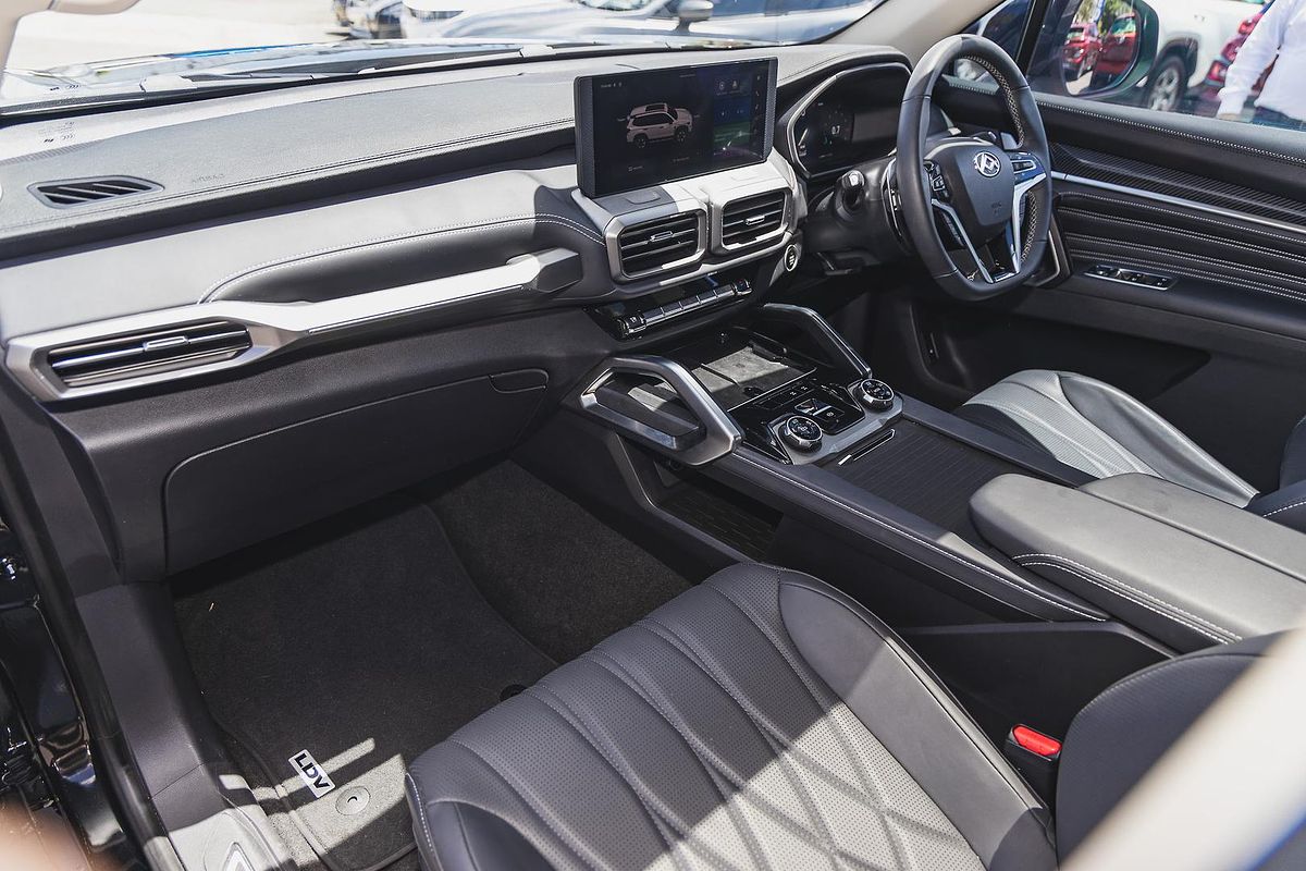 2025 LDV D90 Executive SV9A