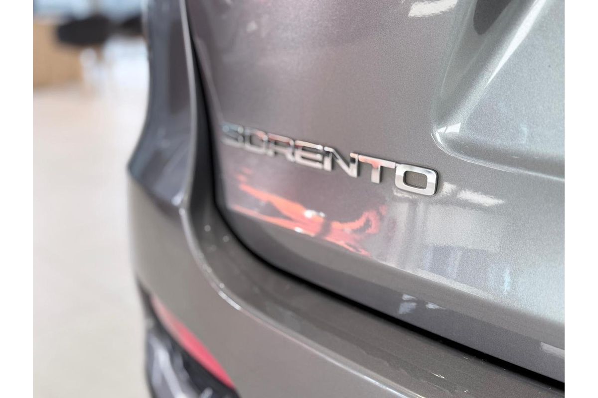 2018 Kia Sorento SLi UM