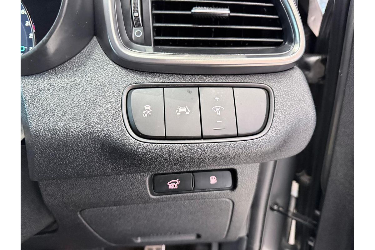 2018 Kia Sorento SLi UM