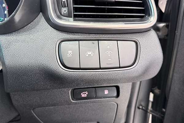 2018 Kia Sorento SLi UM