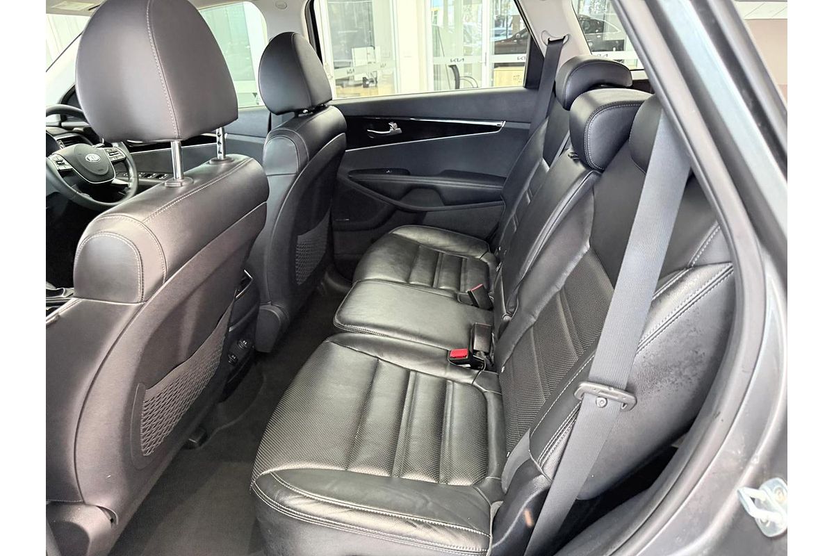 2018 Kia Sorento SLi UM