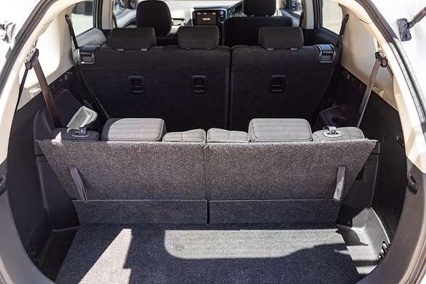 2019 Mitsubishi Outlander ES ZL