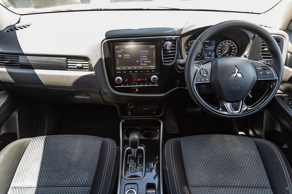 2019 Mitsubishi Outlander ES ZL