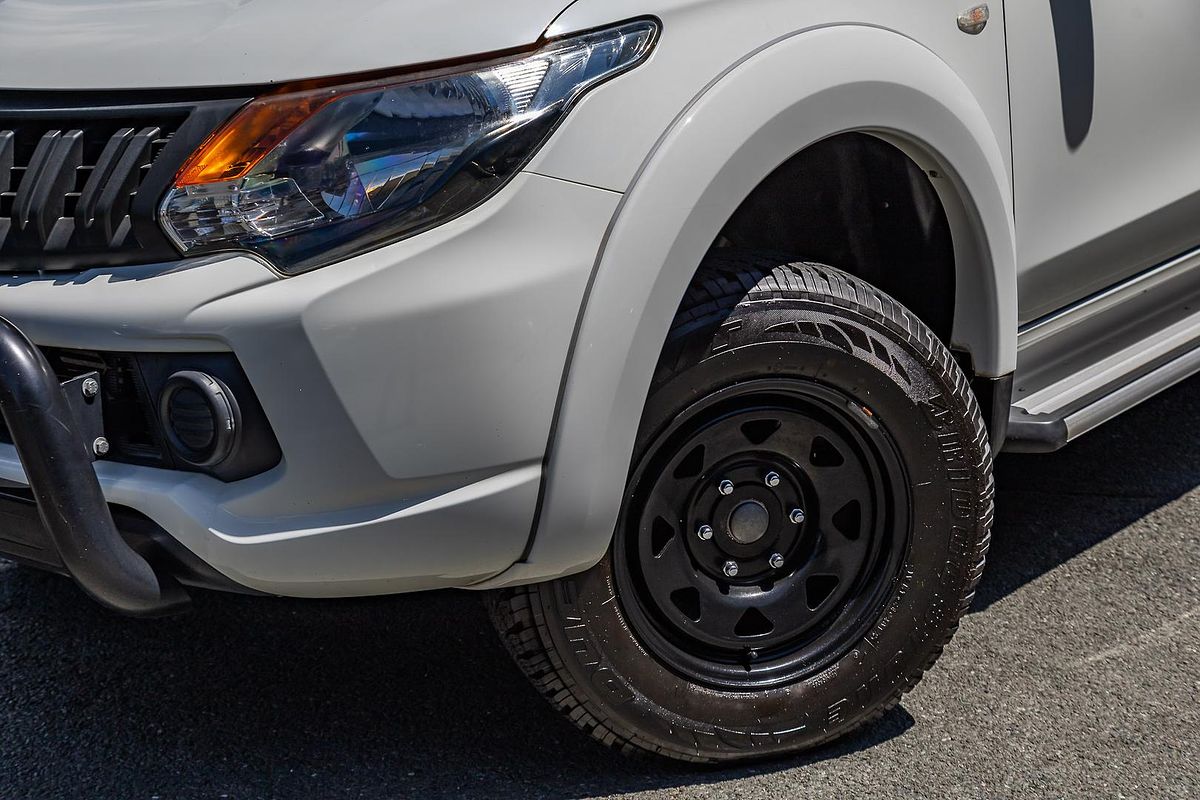 2017 Mitsubishi Triton GLX MQ 4X4