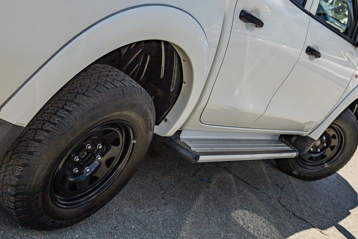 2017 Mitsubishi Triton GLX MQ 4X4