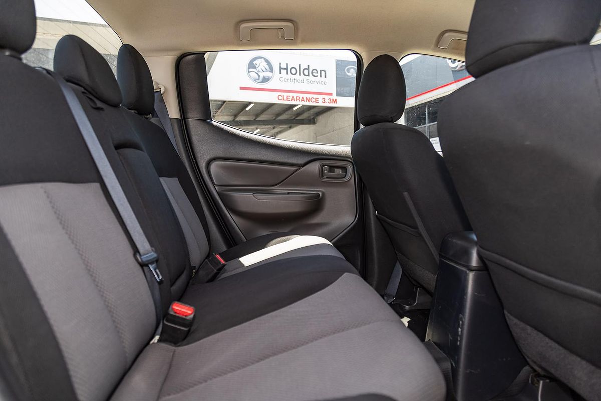 2017 Mitsubishi Triton GLX MQ 4X4