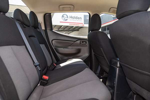 2017 Mitsubishi Triton GLX MQ 4X4