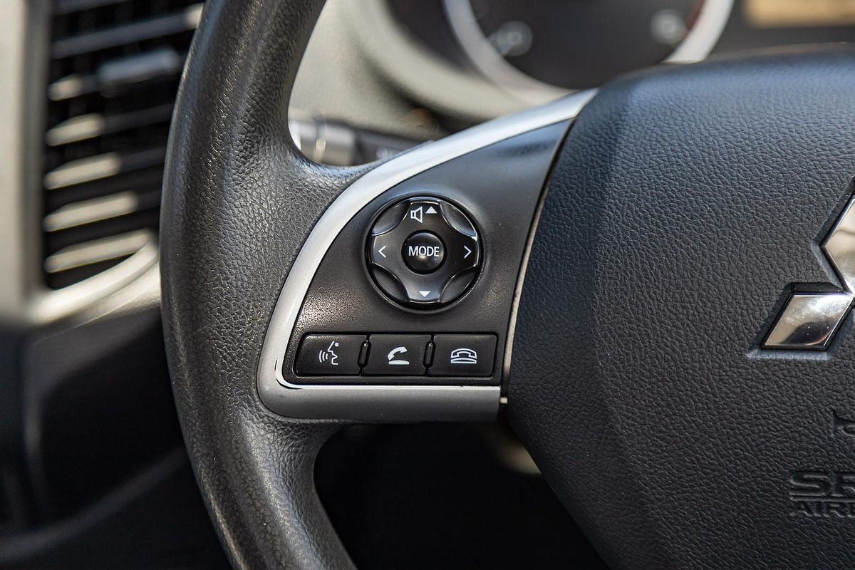 2017 Mitsubishi Triton GLX MQ 4X4