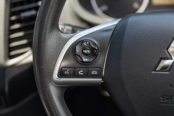 2017 Mitsubishi Triton GLX MQ 4X4