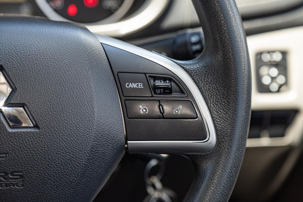 2017 Mitsubishi Triton GLX MQ 4X4