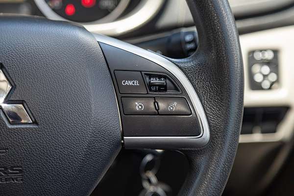 2017 Mitsubishi Triton GLX MQ 4X4