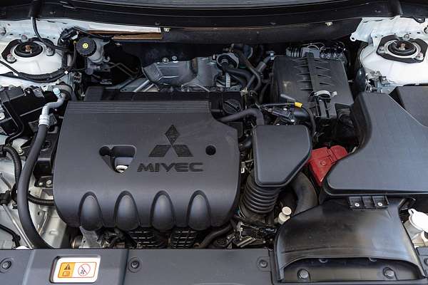 2019 Mitsubishi Outlander ES ZL