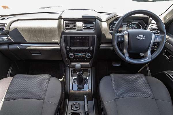 2022 Mahindra PIK-UP S11 4X4